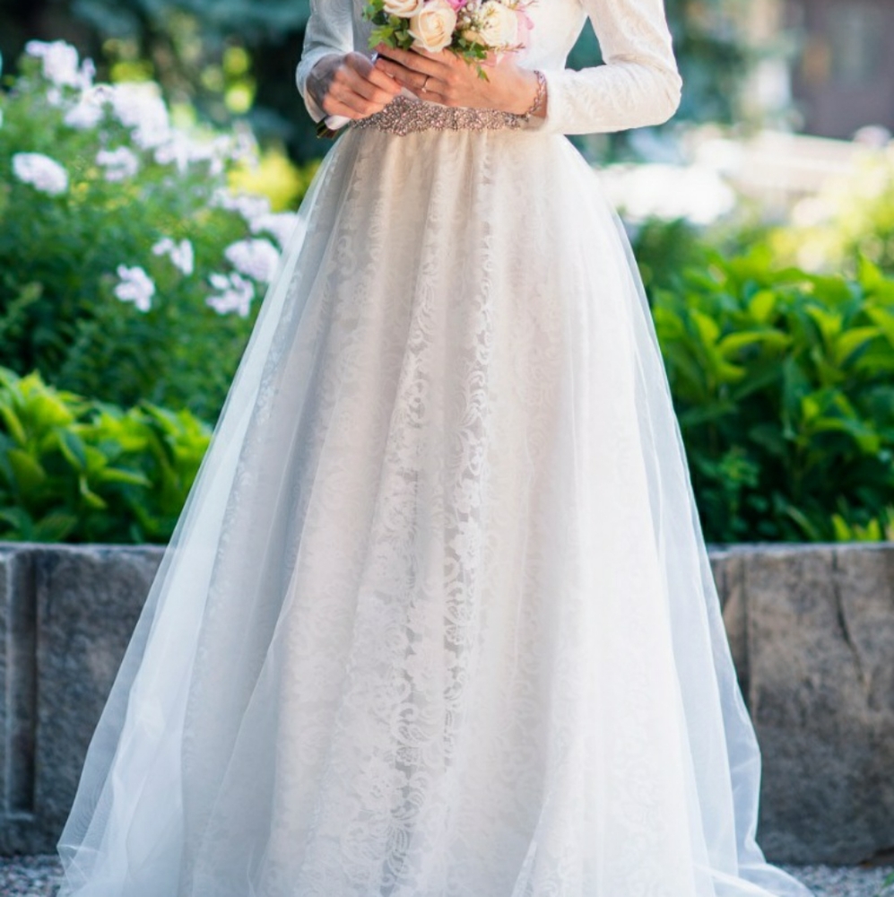White wedding dress